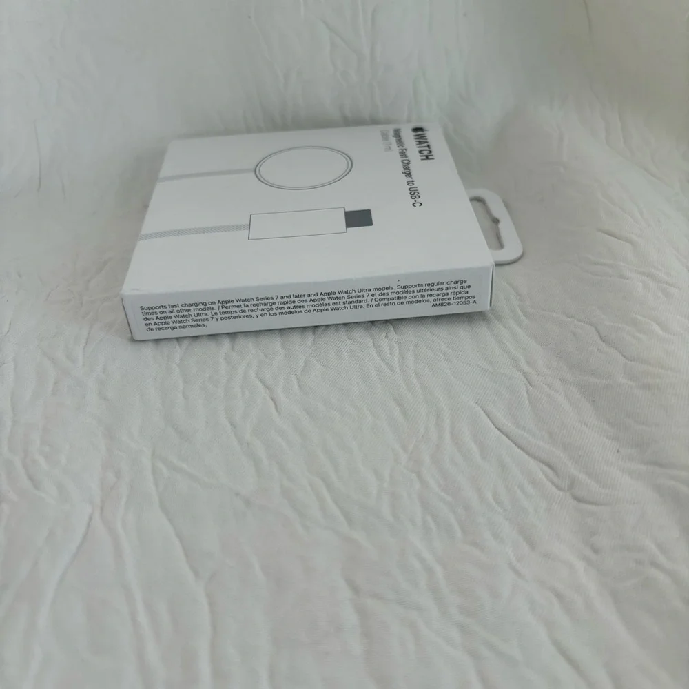 Apple Magnetic Charger with USB-C Cable. NEW
